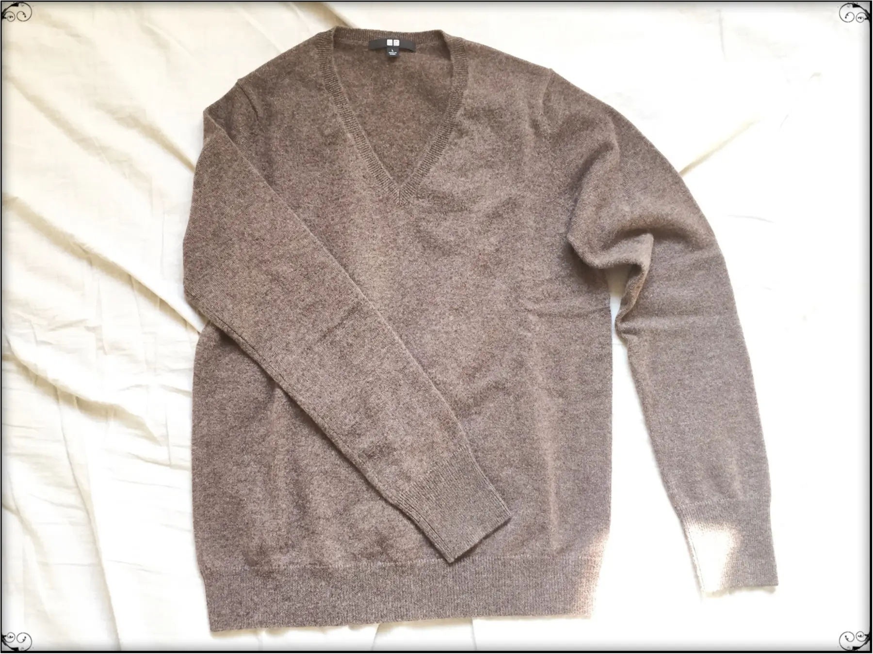 …ஐ 【ユニクロカシミヤVネックセーター】イロチ買いマストの100%カシミヤ素材♥️ふんわり軽くて温かい肌ざわりをこの値段で買えるのはユニクロだけ‼︎ ஐ¨_3