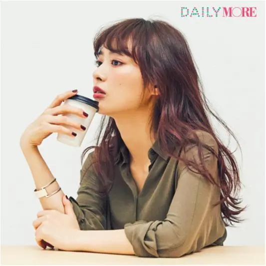 今、ZARAで飛び売れしている「美人シャツ」、知ってる!?_3