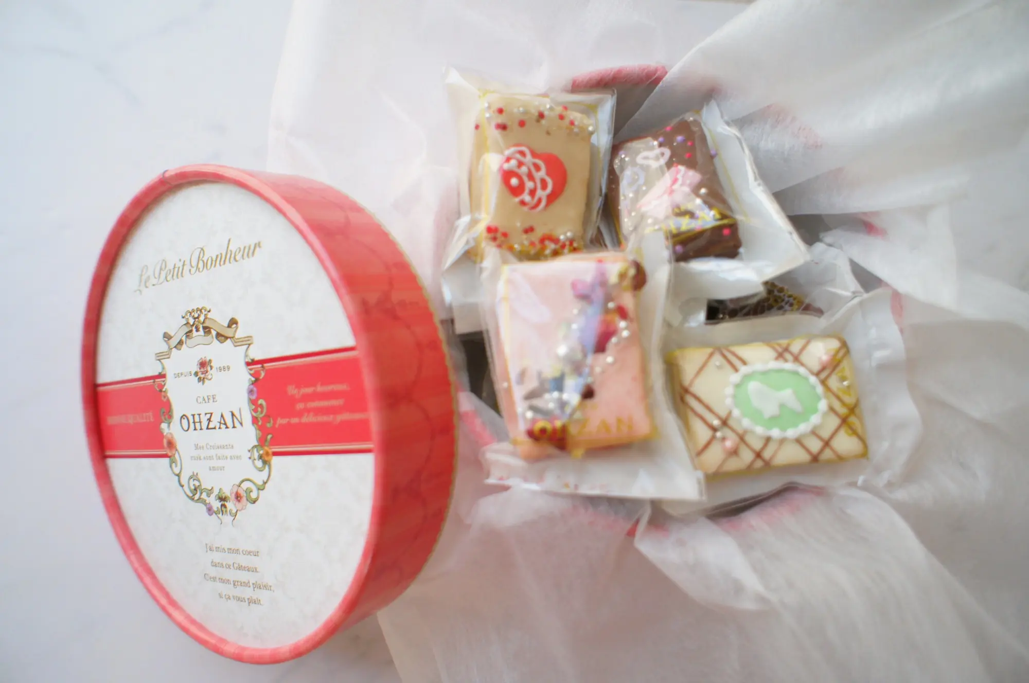 《ご当地MORE✩東京》絶対喜ばれる手土産❤️まるで宝石箱!【OHZAN】プティボヌールショコラが可愛すぎる☻_2