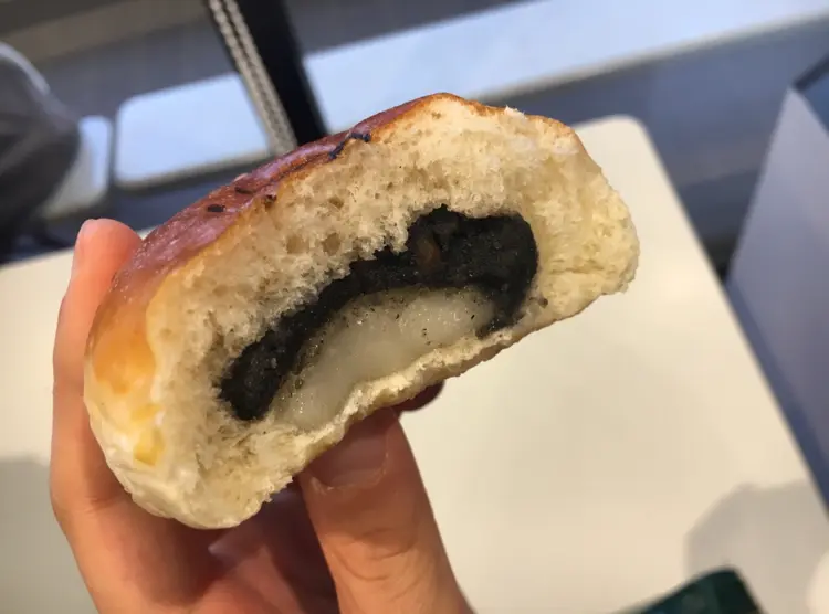【劇場グルメ】平成最後の年末は、劇団☆新感線でぐるぐる回る!ここでしか買えない木村屋の絶品パンをご紹介♡_4