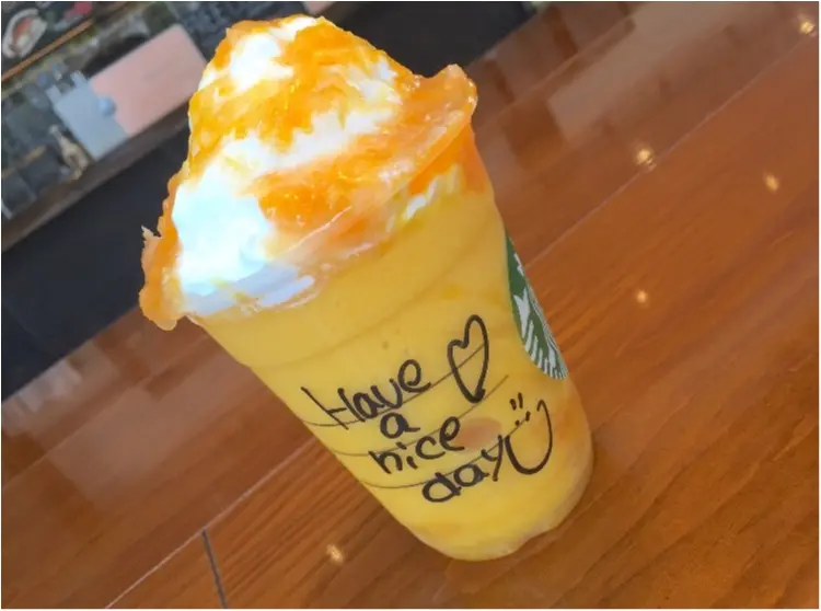 【FOOD】今日から販売!夏にぴったり!“マンゴーオレンジフラペチーノ” を○○UPでさらに美味しく♡ _6