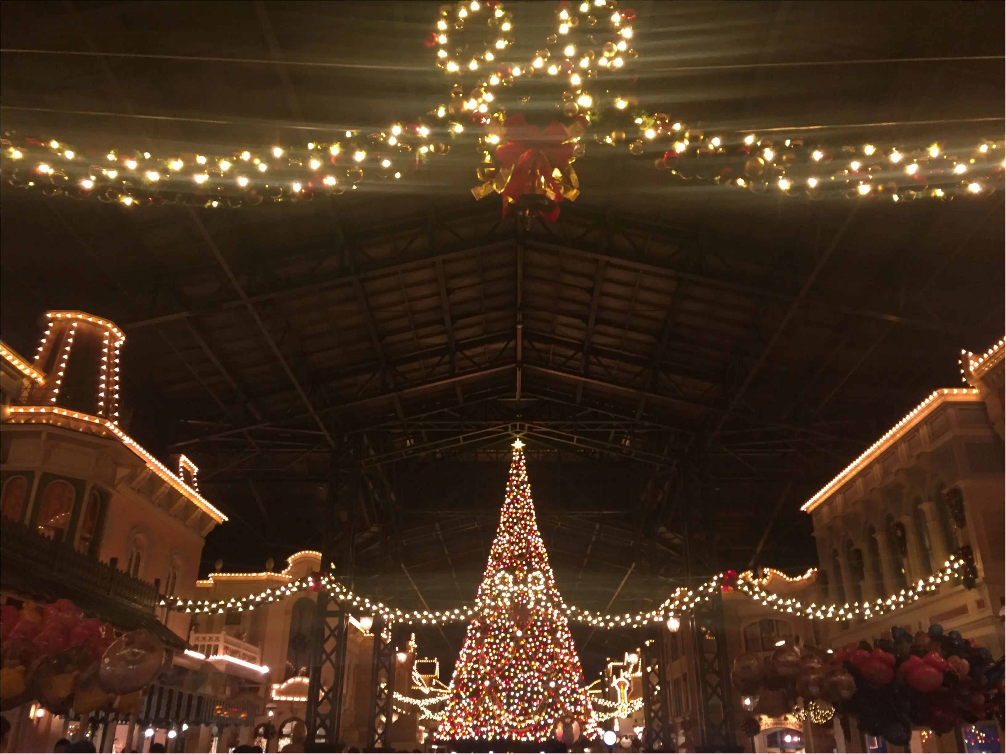 【♥︎♥︎♥︎】ホリデーシーズン真っ只中!クリスマスディズニーでおさめたい写真はこれ♡_2