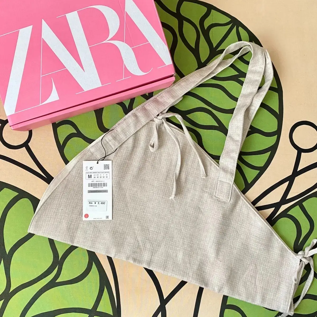 『ZARA』のフラワーバッグ