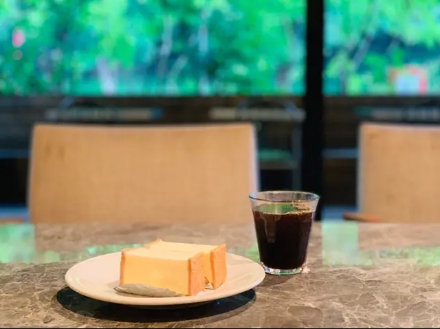 一度は食べたい行列必至の大人気店のチーズケーキとシュークリーム。_6