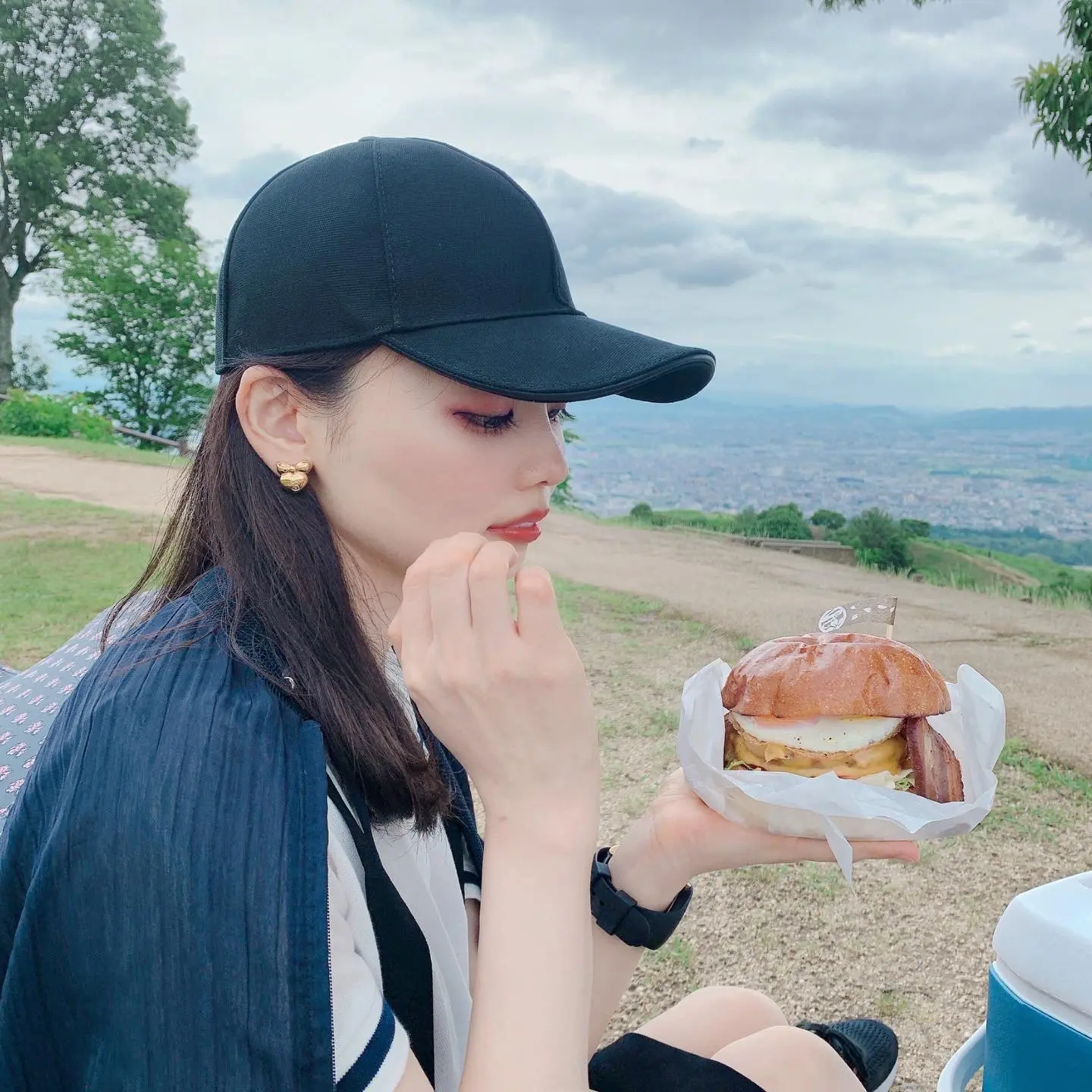 【奈良】手作りベーコンが有名な さくらバーガー 【テイクアウトしてピクニックに最適】_1