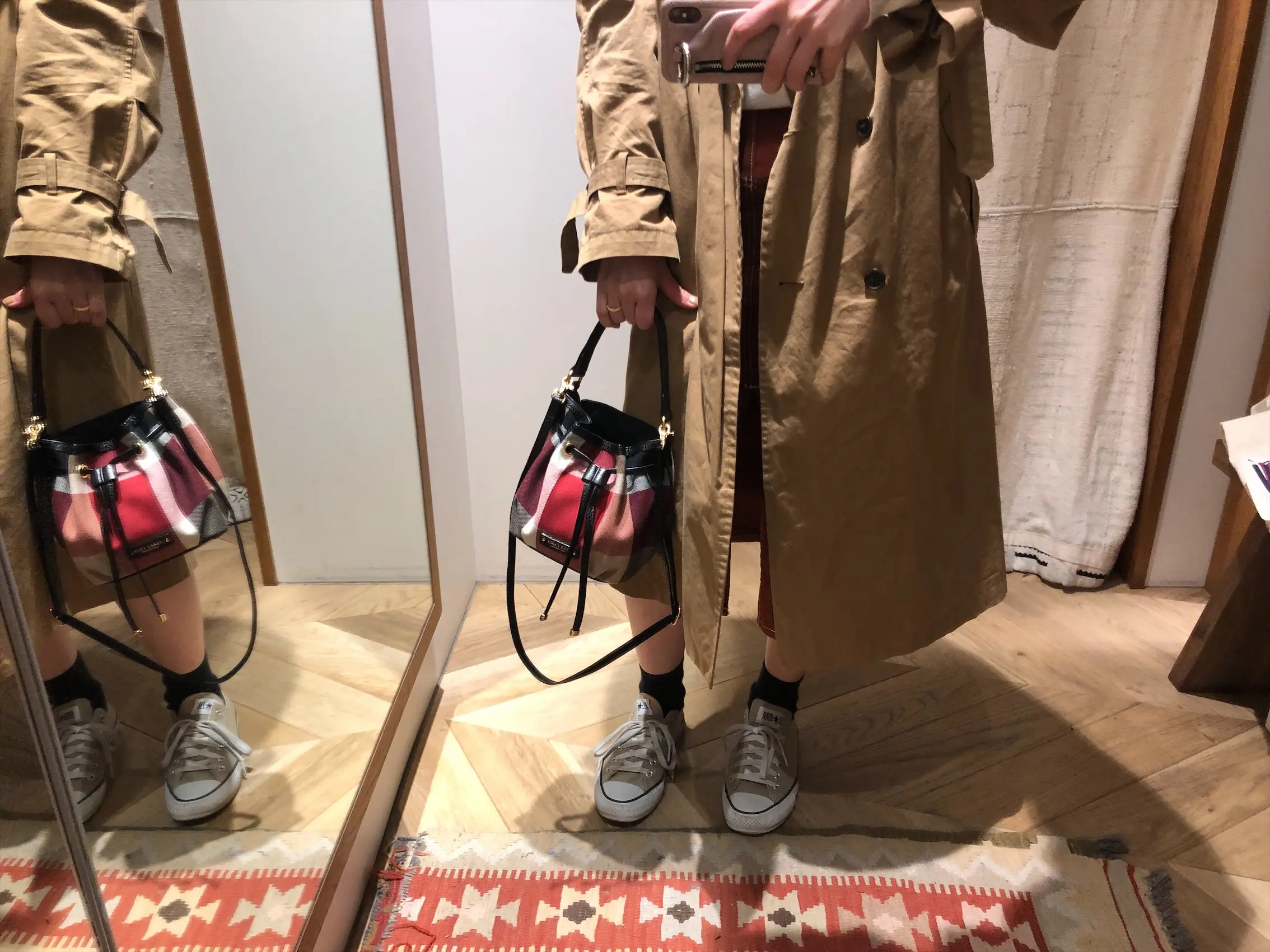 こんなバッグが欲しかった♡コロンと小さいのに十分荷物が入る《ブルーレーベル・クリストブリッジ×MORE》!!_3