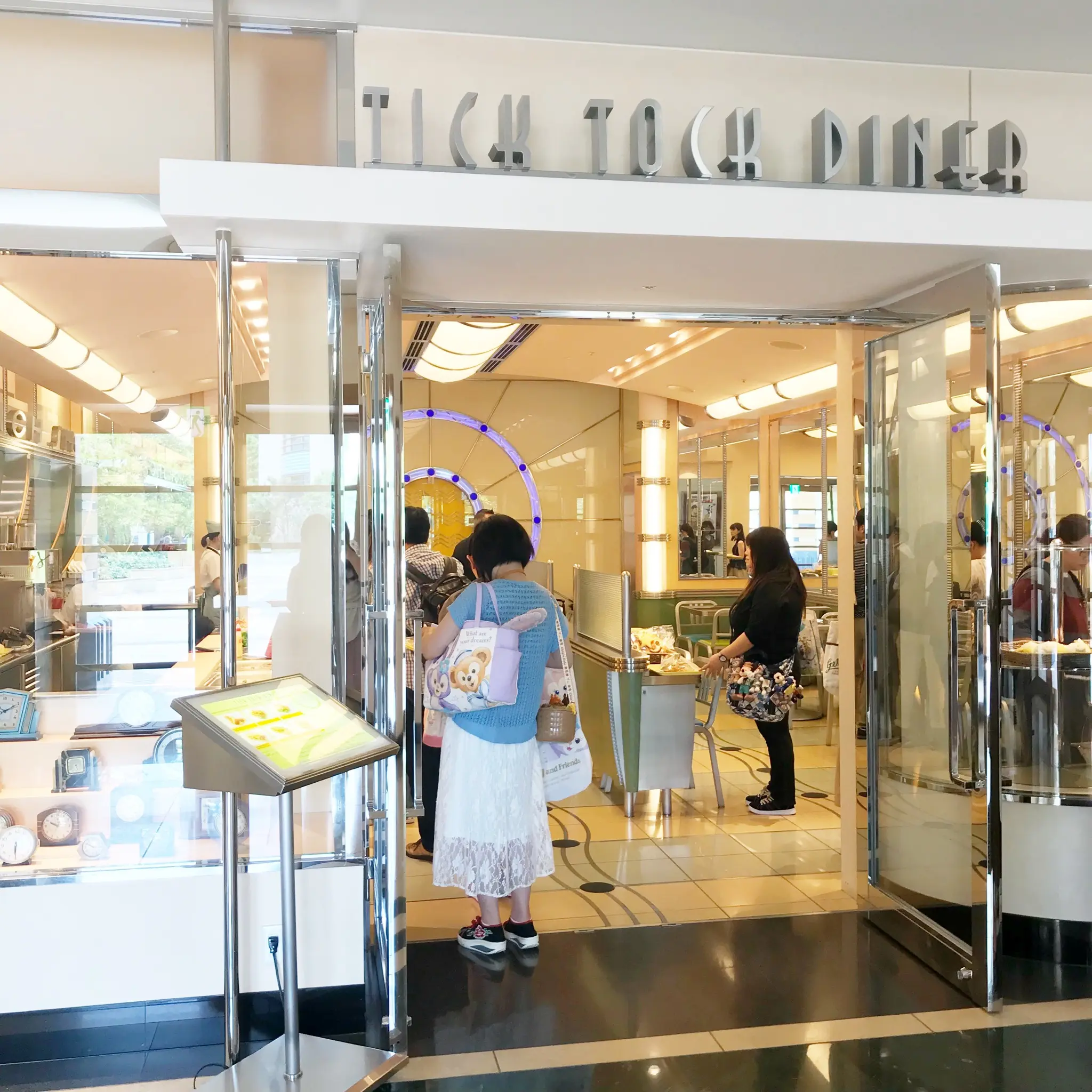【チップとデールパン】こんなに可愛いパンが買えちゃう!チックタック・ダイナーって?_3