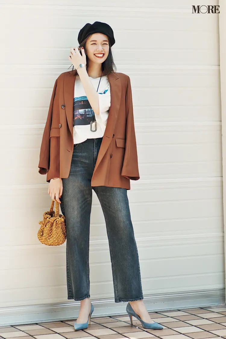 【今日のコーデ】<佐藤栞里>Tシャツとデニムのコーデがぐっと高見え。茶系のジャケットで通勤カジュアルを更新!_1