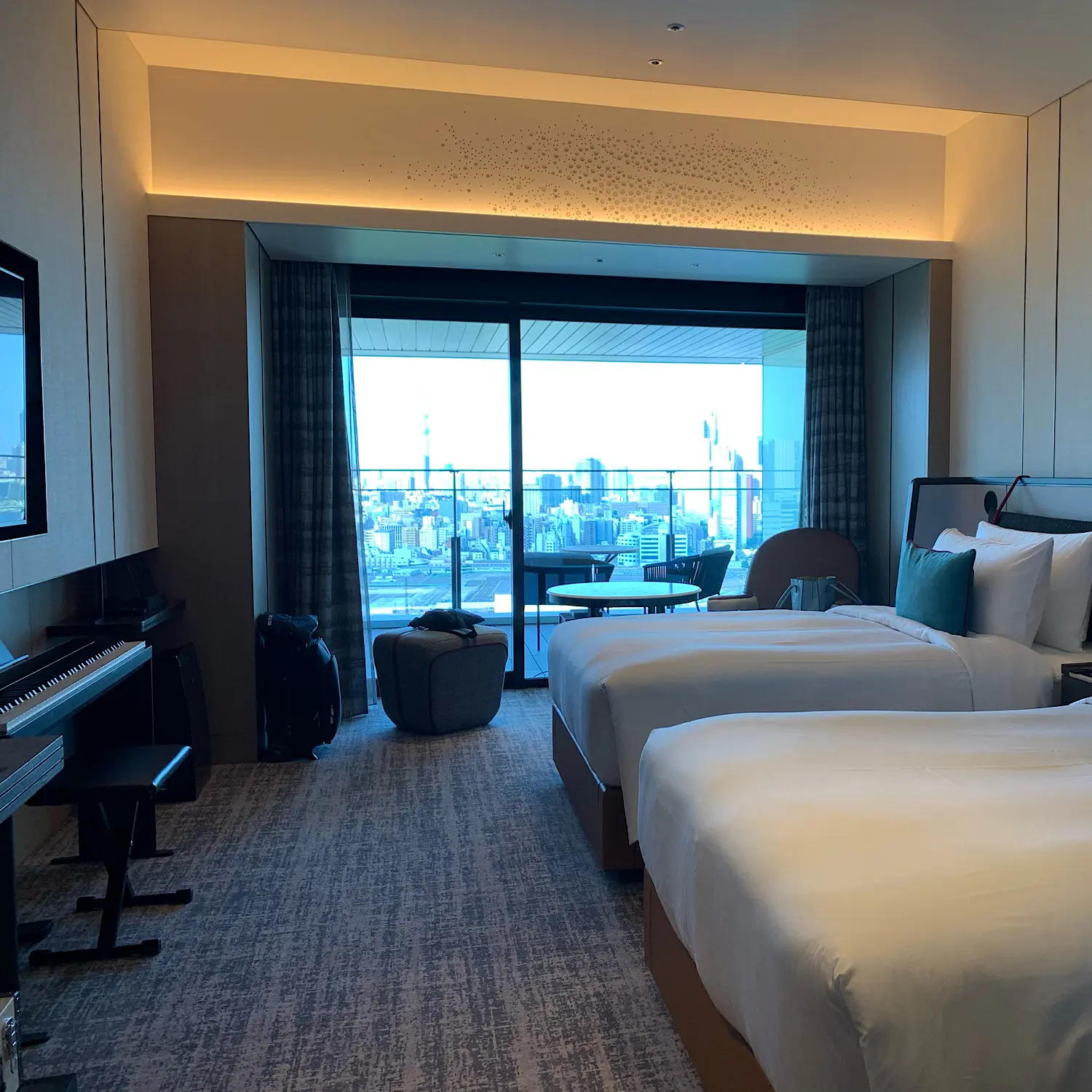 メズム東京 全客室にピアノ コーヒーが備わる高級ホテルが凄い Moreインフルエンサーズブログ Daily More