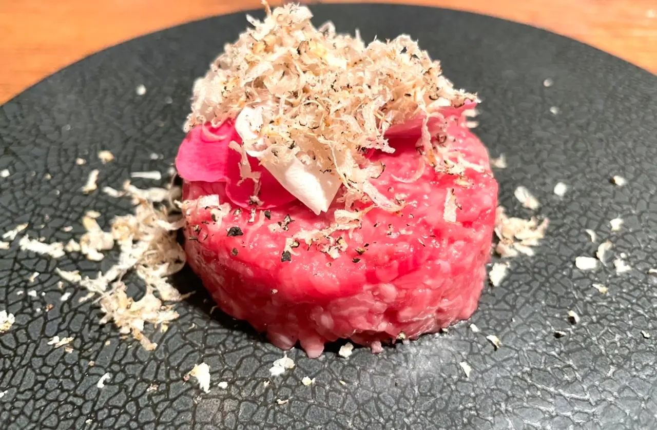 焼肉の名店【うしごろ本店】極みの肉コースに悶絶寸前…トロける肉寿司やシャトーブリアンのカツレツ_3