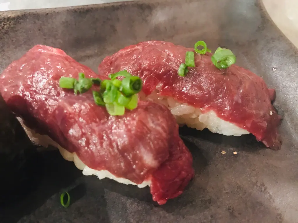 【バル肉寿司】なにコレとろける!絶対食べて!《肉×寿司》の贅沢すぎるコラボが絶品♡_3