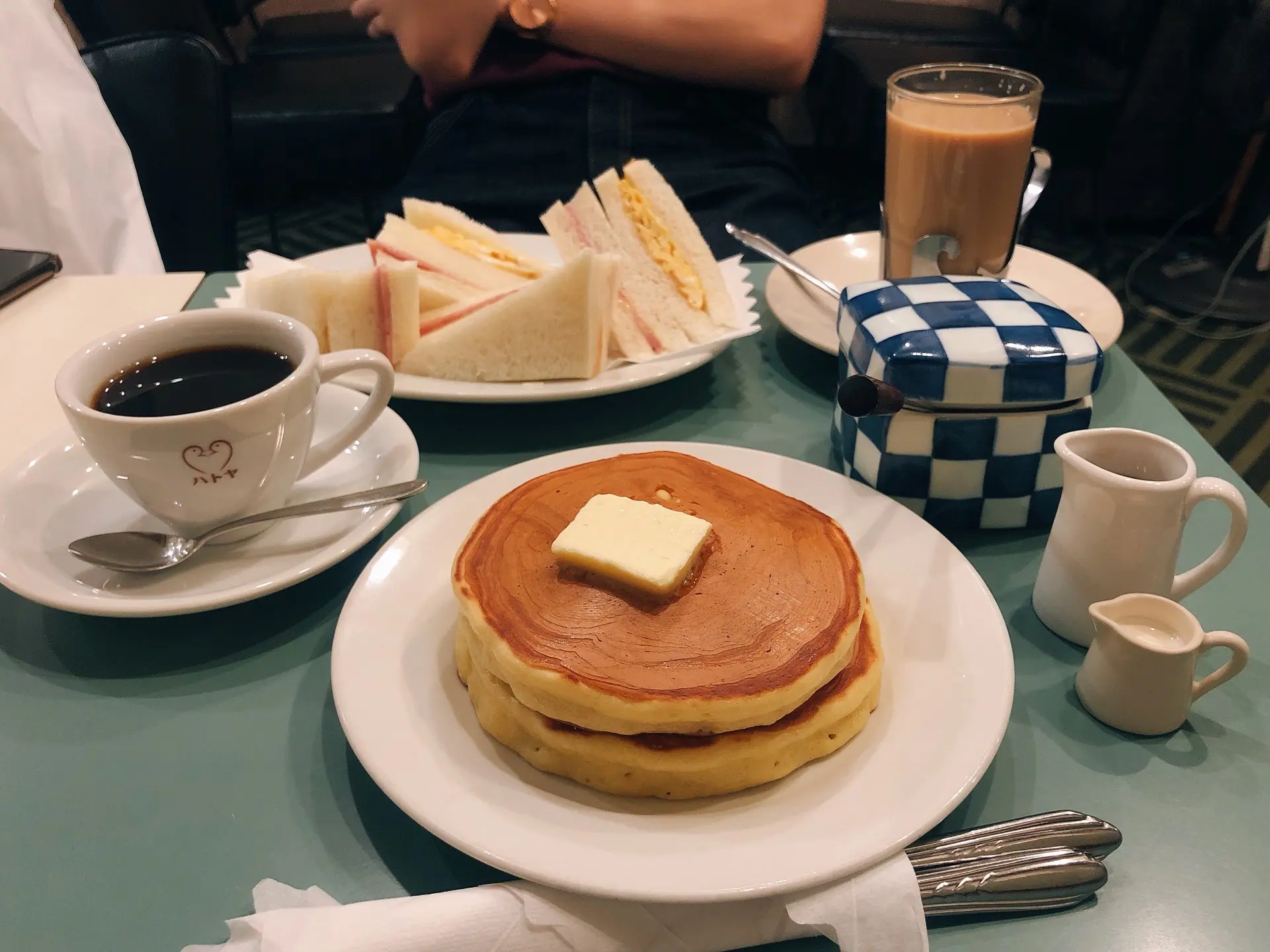 ハトヤのパンケーキ画像
