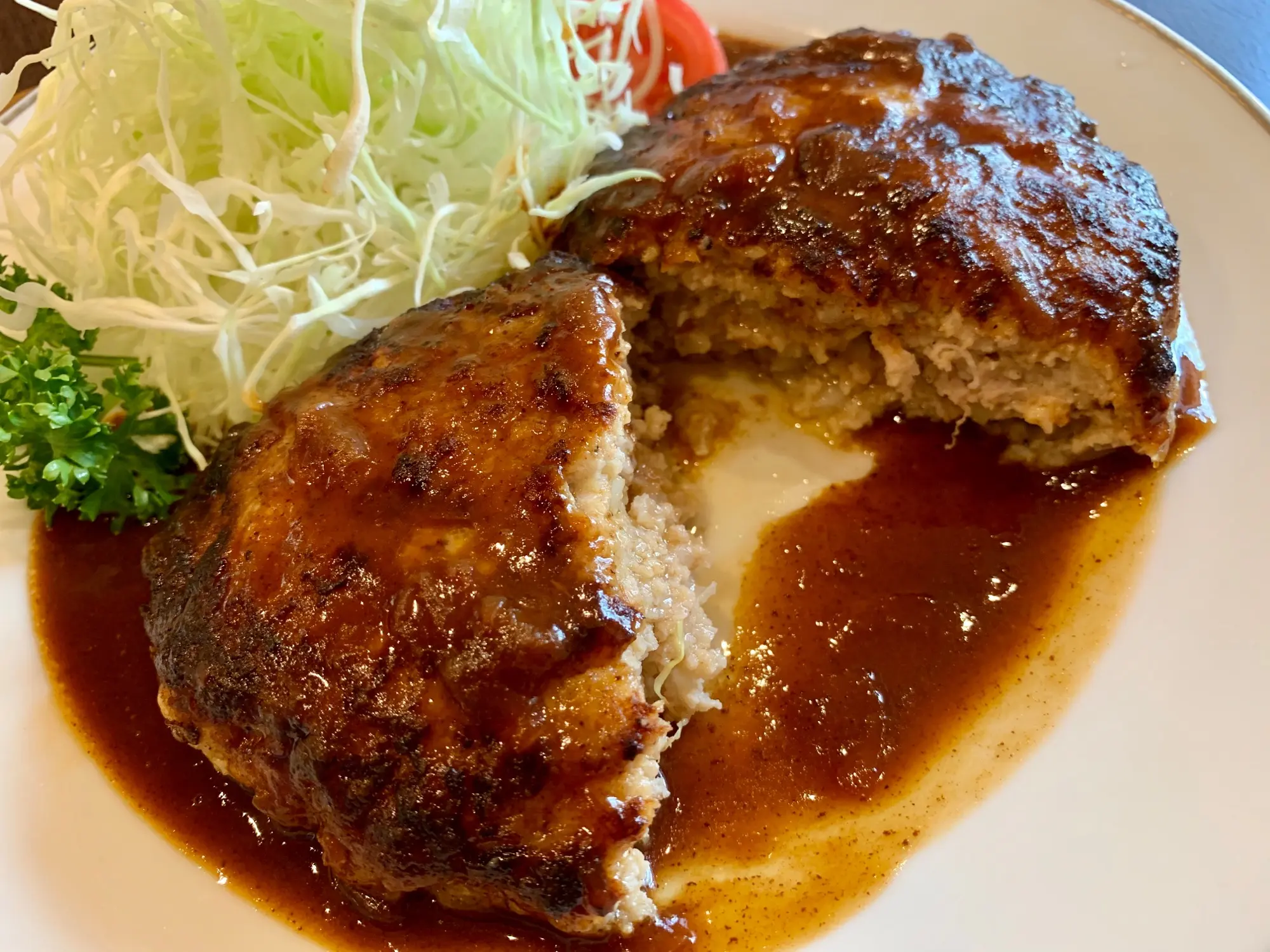 《並んでも食べたい❤️》概念が変わる?!【馬喰町•三福亭】の絶品ハンバーグ定食☻_4