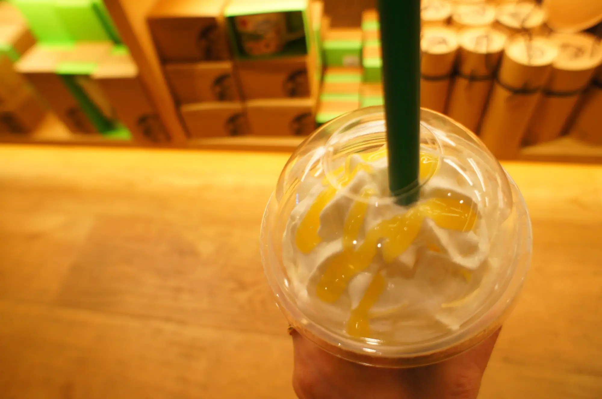 《発売前から話題沸騰❤️》【スタバ】レモンヨーグルト発酵フラペチーノを飲んできました☻_2