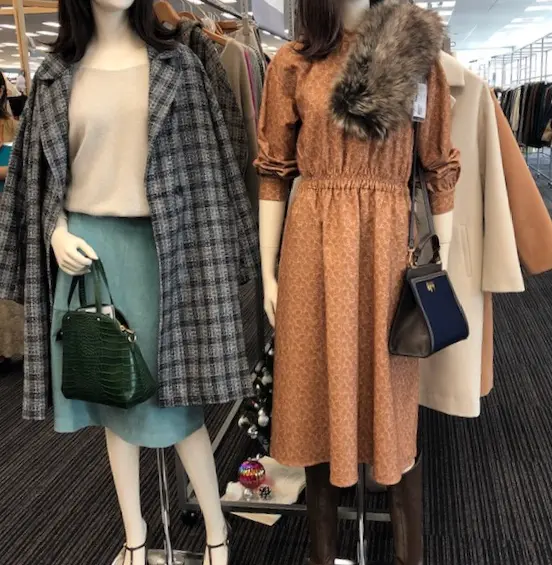 『テチチ』の展示会にて。プリーツスカートやワンピースでクラシカルさを楽しんで【 #副編Yの展示会レポート 】_5