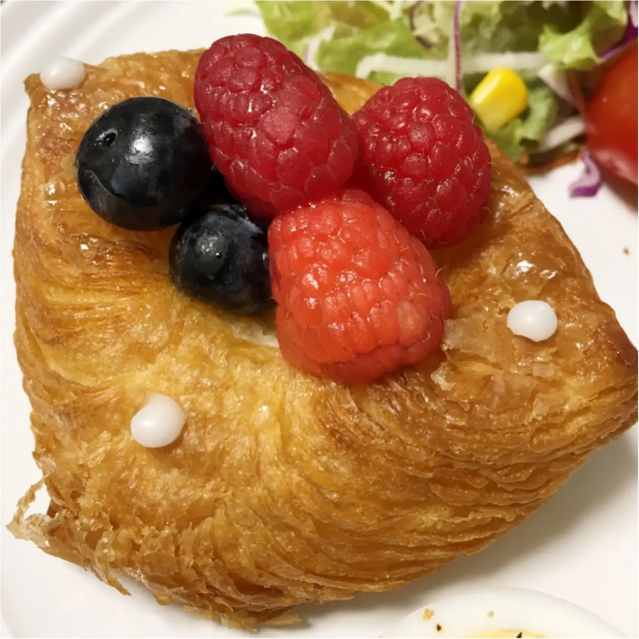 気分があがるモーニングは、美味しいパンから ♡_2