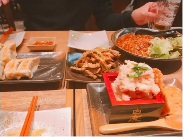 肉汁あふれる小籠包のような《餃子》が食べられる!!野球観戦前のビールのお供におすすめです★_5