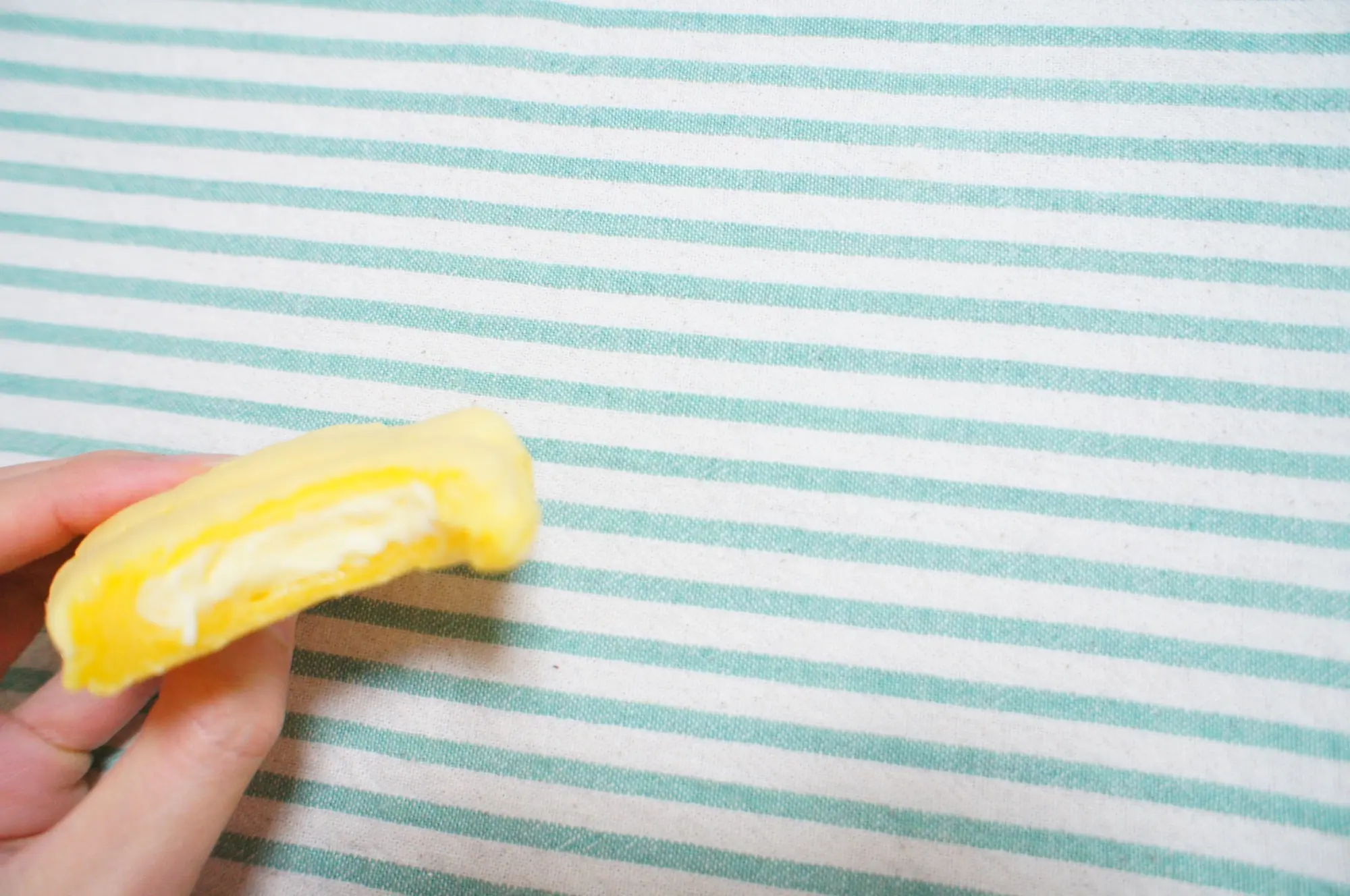 《寝そべる姿が可愛すぎ❤️》【ローソン】もちもちポムポムプリン焼きが発売☻_3