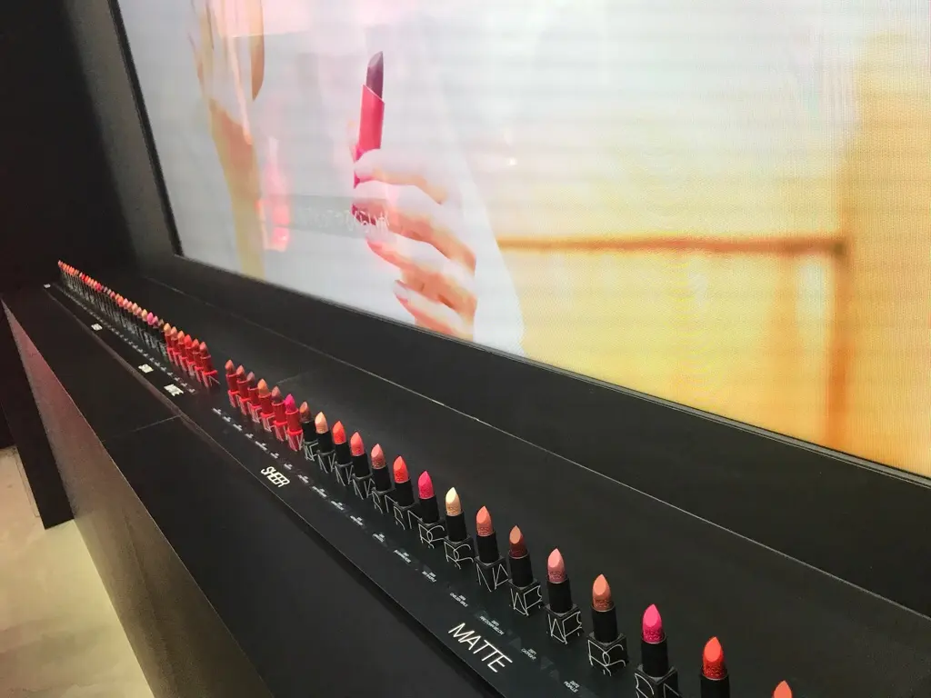 【NARS】豪華!リップ12色入りサンプルGET★新作リップ計72色がズラリと勢揃い♡_4