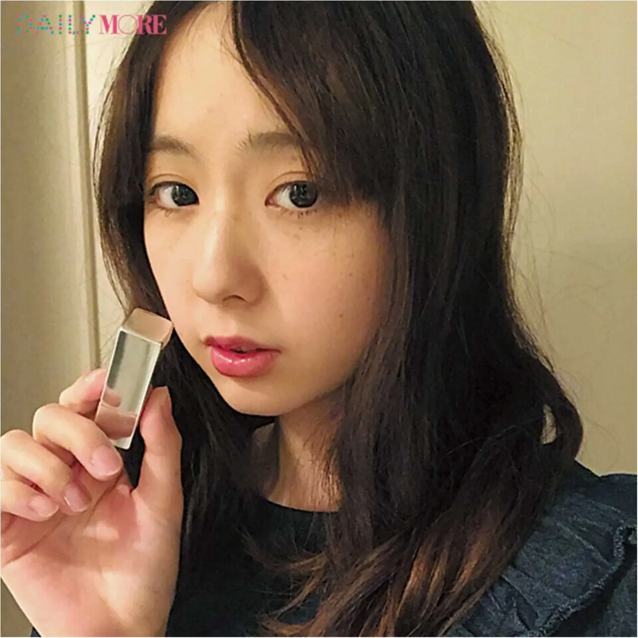 AMOちゃんは「RMK フェイスポ ップ リップス」で上品顔にシフト♡【教えて! モアビューティズの1UP美容♡】_2