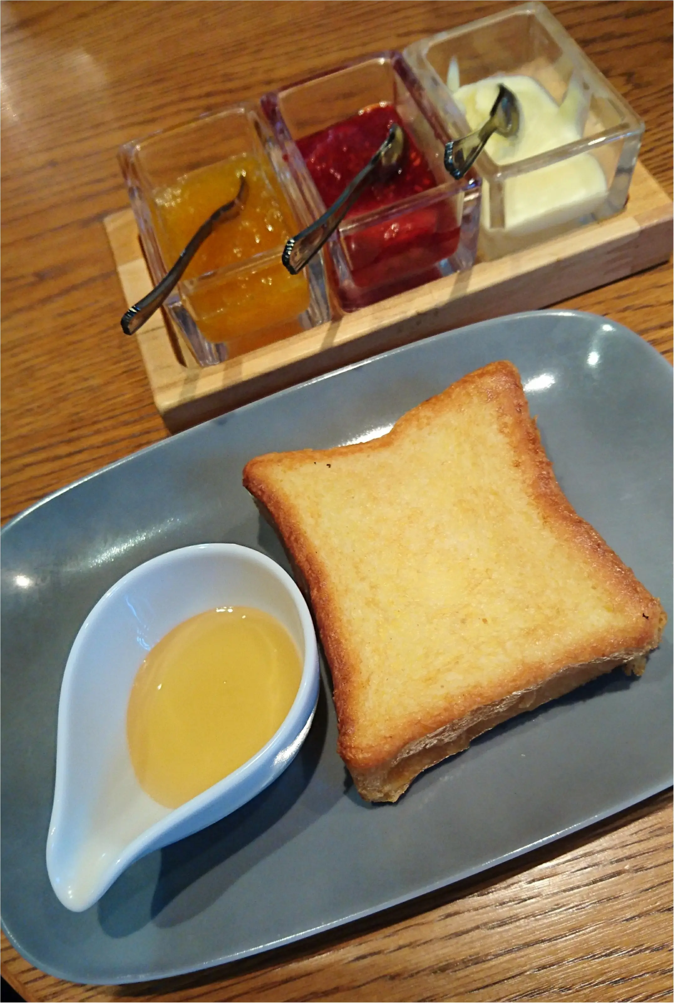 モアハピ部89年生まれでアフタヌーンティー女子会してきました♡フレンチトーストが超絶においしい恵比寿のお店にて(〃ω〃)_3