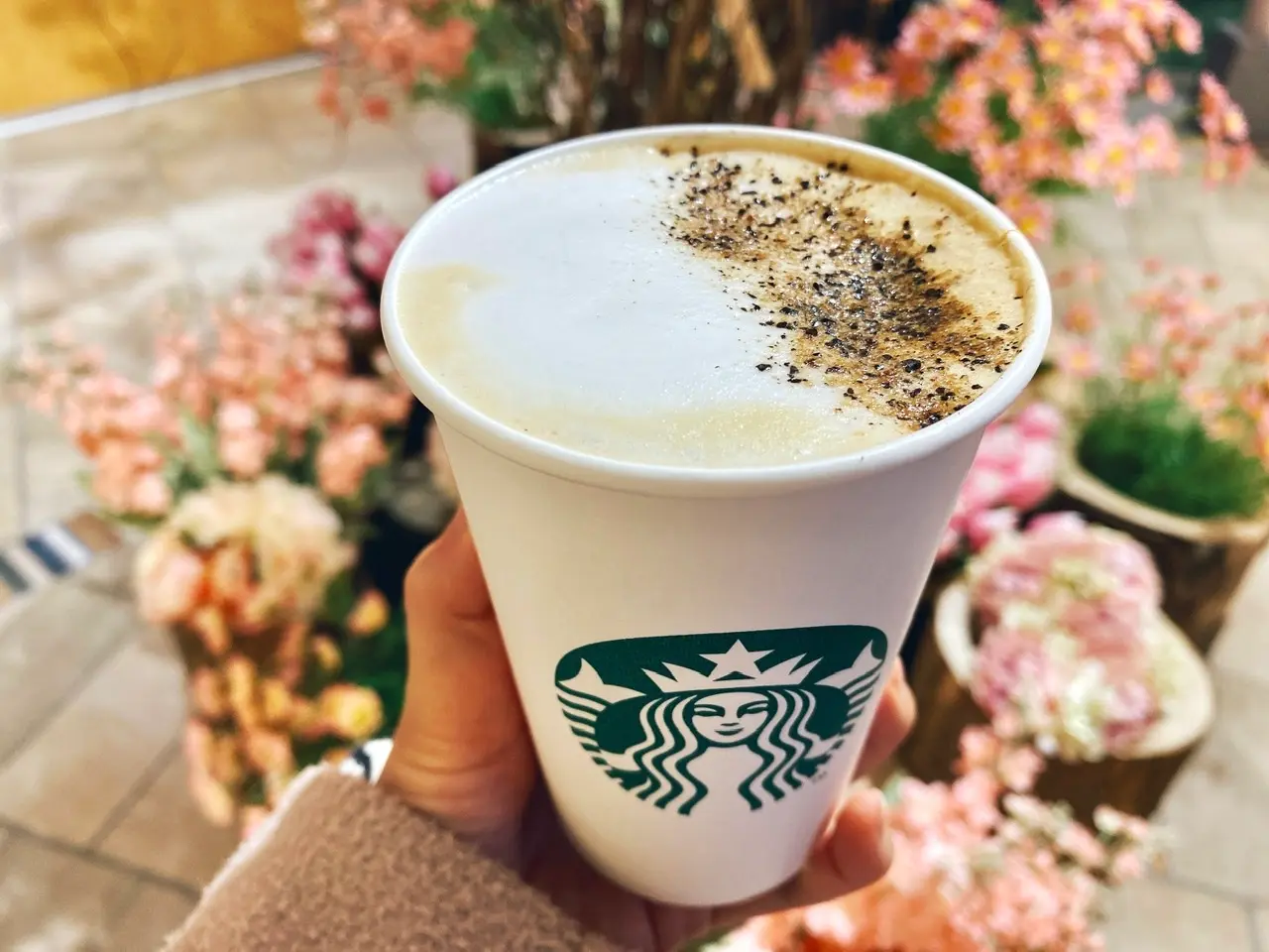 【スタバ新作】飲めるの8日間だけ!バリスタ考案《ダブルショット カラメル ラテ》が絶品♡_3