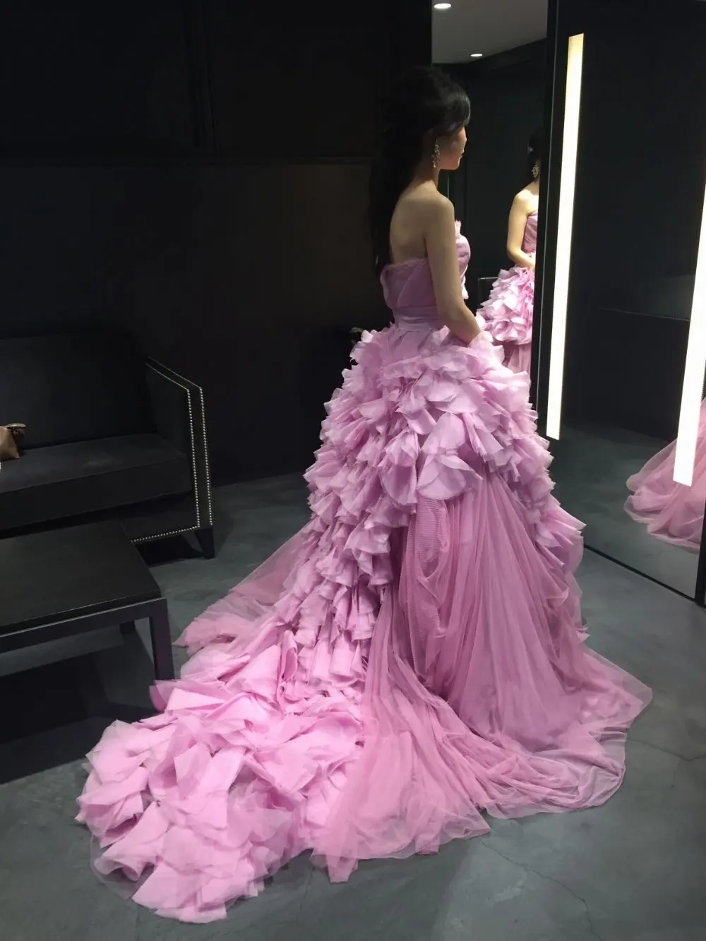 卒花さんに聞く【ドレス特集】- 結婚式・二次会におすすめ! プレ花嫁さんに人気のおしゃれなウェディングドレスは?_13
