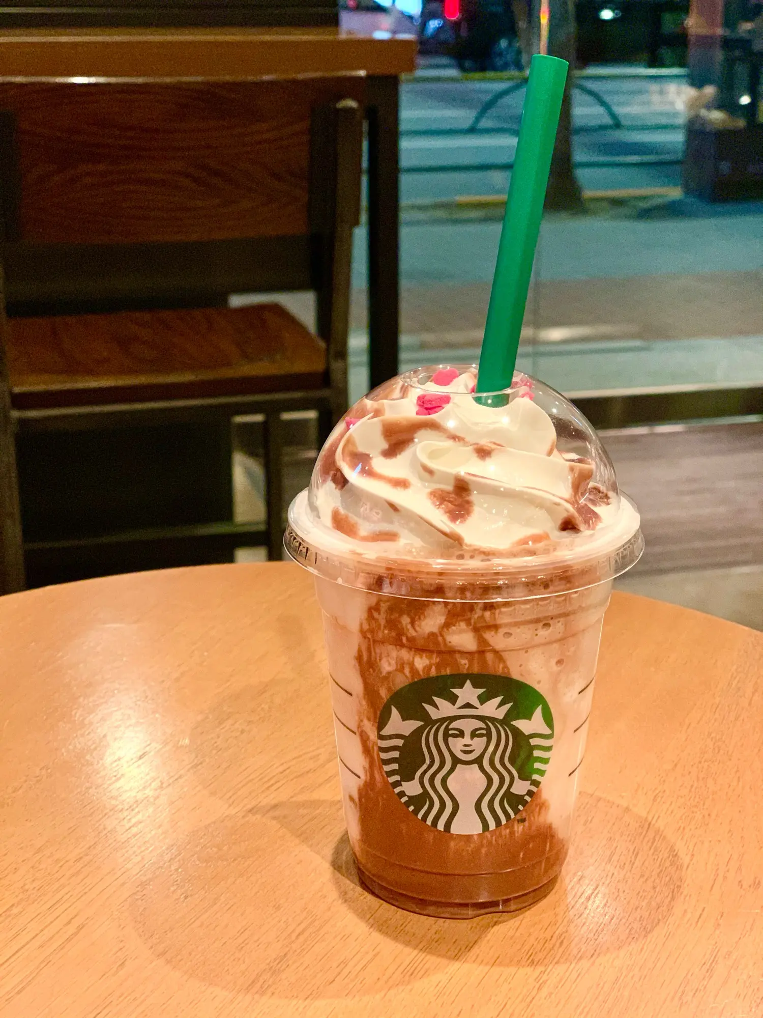 《本日1/20から❤️》【スタバ】バレンタインシーズン新作"メルティ 生チョコレート フラペチーノ"をレポ☝︎☻_2