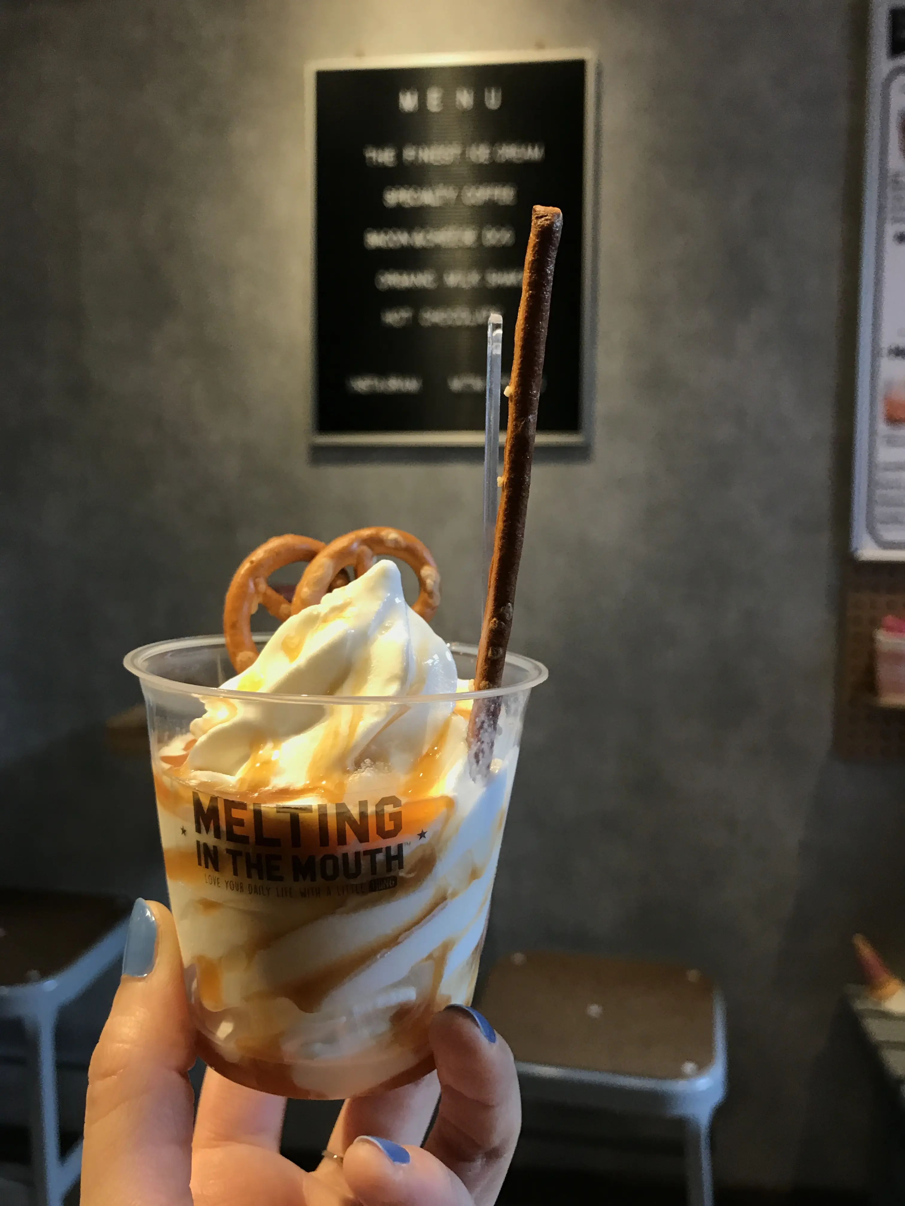 広尾でカフェ巡り ♡♡ フォトジェニックな店内_1