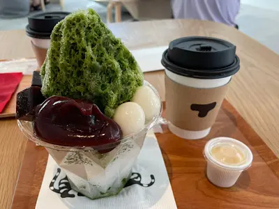 抹茶かき氷の写真