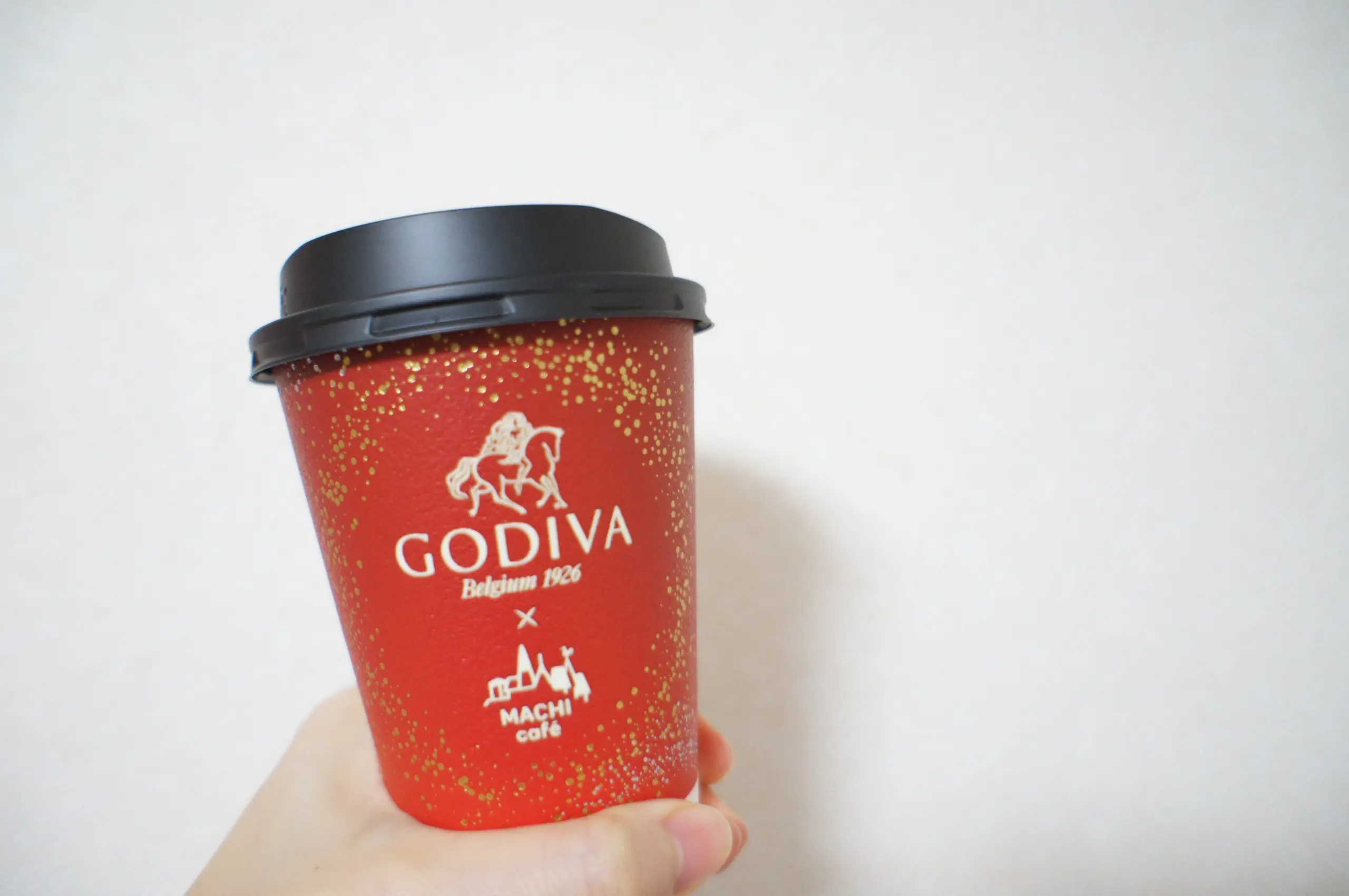 《寒い日にぴったり❤️》今回も満足度◎なコラボ‼︎【ローソン × GODIVA】ショコラカフェがおいしい☻_1