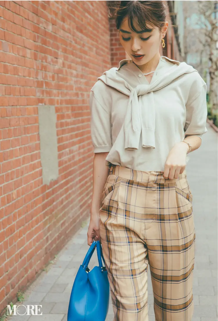 ベージュコーデ特集(20代後半女子向け)- 春におすすめのワンピースやスカート、靴などのコーディネートまとめ_10