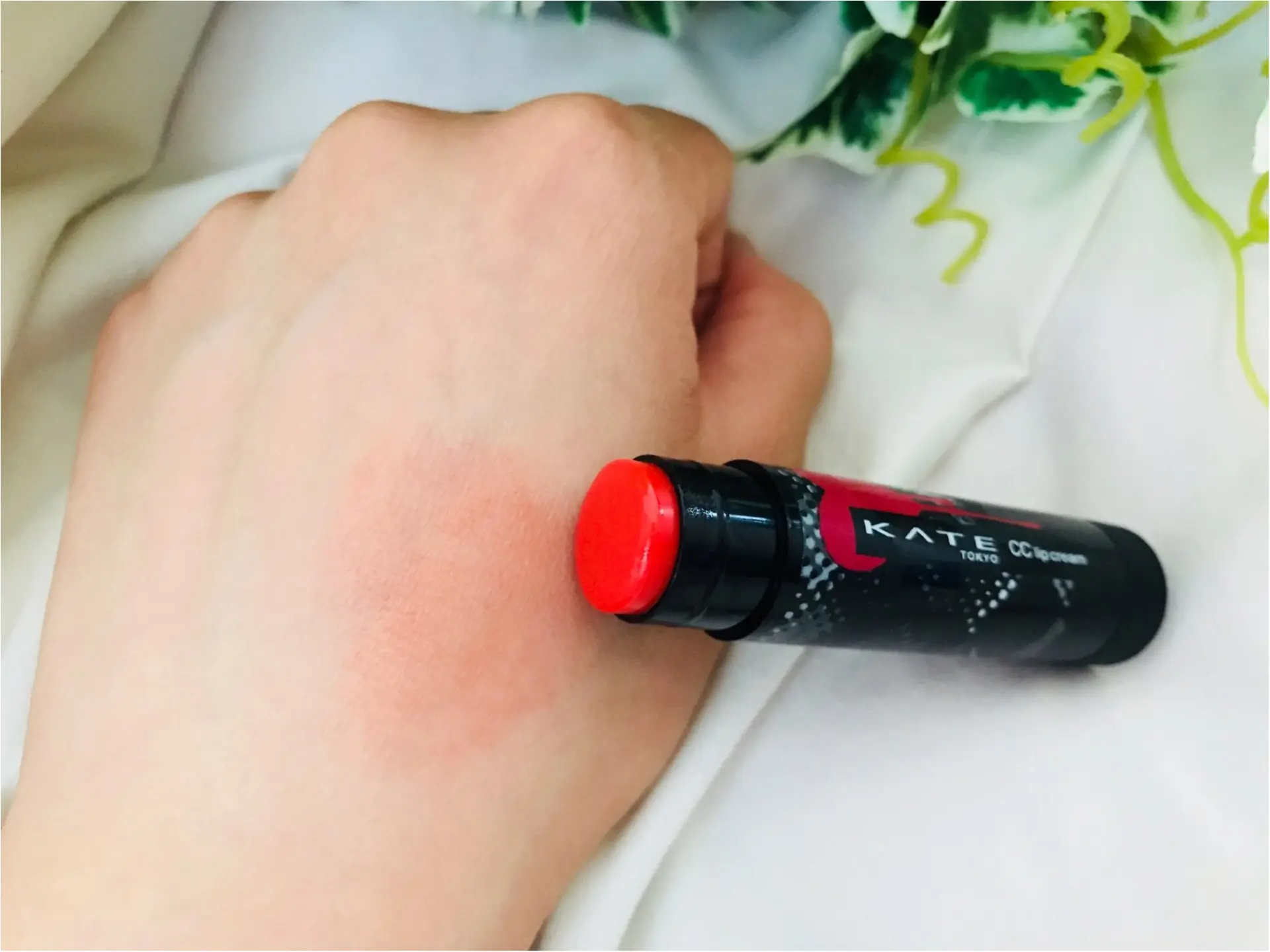 【KATE】400円なのに1本で5役もこなす《CCリップクリームN》が優秀すぎる♡_3