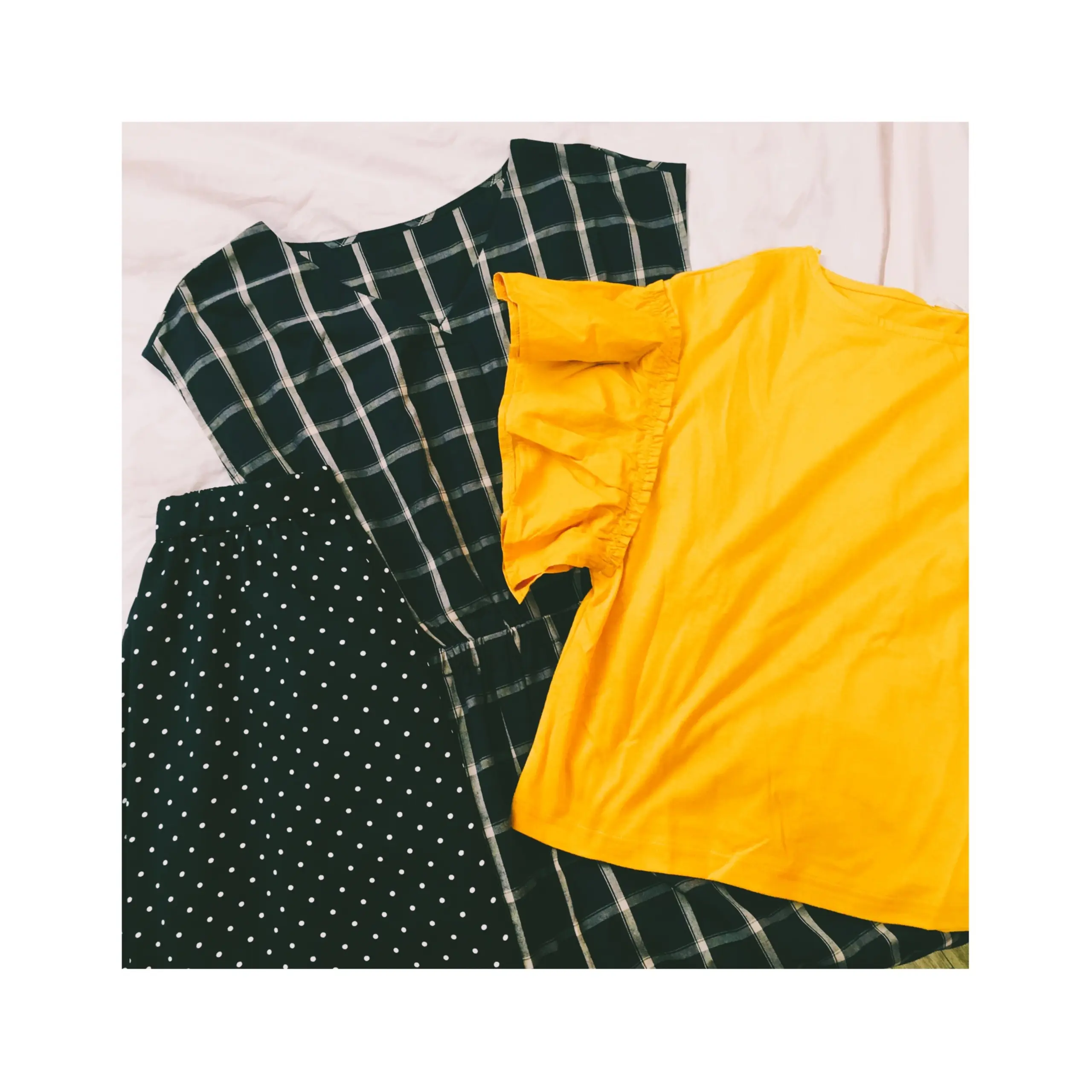 《今週の期間限定価格アイテム》は見逃し厳禁☝︎★3着でトータル¥4,500以下!【GU】で買うべき“ドット・カラフルチェック・フレアスリーブ”のトレンドアイテム3選❤️_1