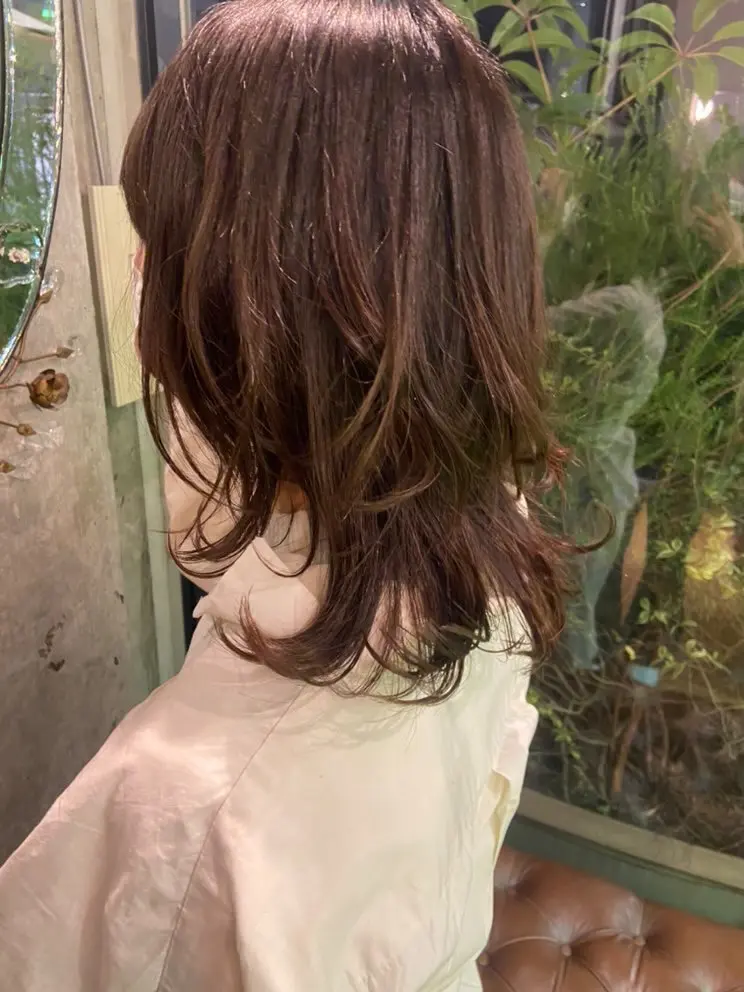 レイヤーカットのバックスタイル
