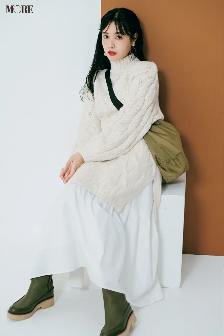 今日のコーデ 松本愛 ニットワンピースとティアードスカートで 冬の白 を最高可愛く ファッション コーディネート 代 Daily More