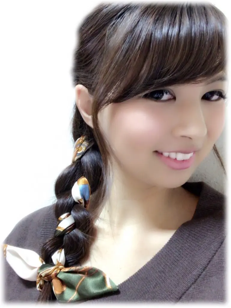 《いつものヘアアレンジがワンランクアップ♪ 》今旬【スカーフ】を使ったヘアアレンジが可愛い♡不器用さんでもOKな簡単アレンジ3選教えちゃう(*´∀`)_5