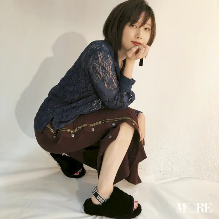 女優でもある本田翼はUGGのファーサンダルがお気に入り