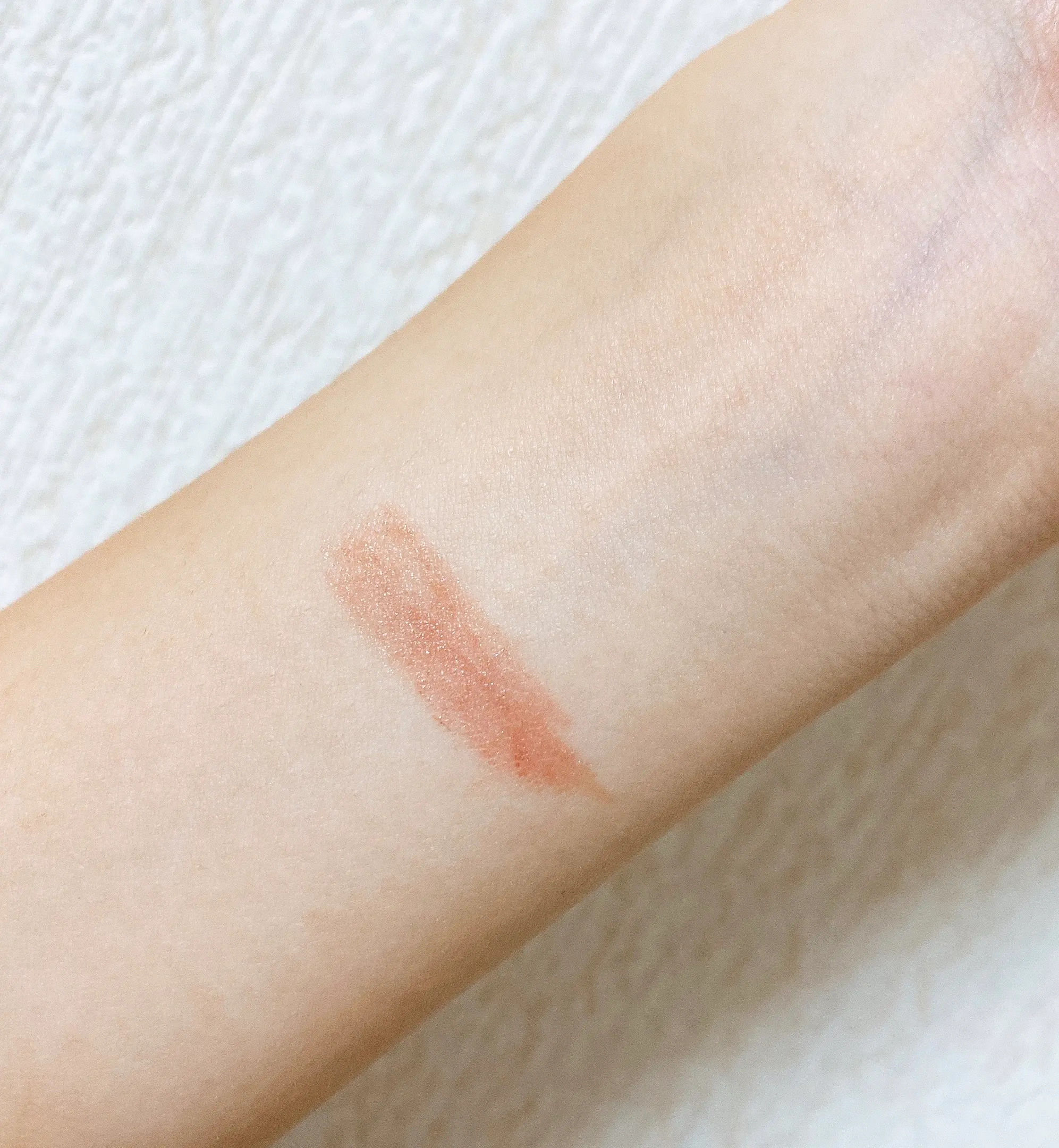 【SNSで大注目 #ササメイク】ブラウンメイクにおすすめリップ_2