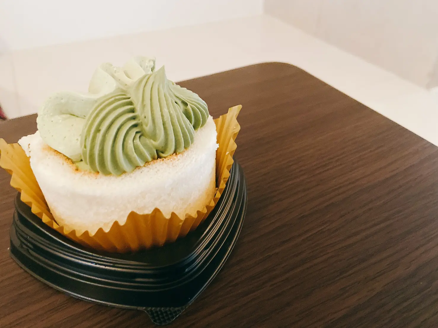 【新発売】ほぼ抹茶クリーム!?毎月6日はロールケーキの日!【食レポ】_9