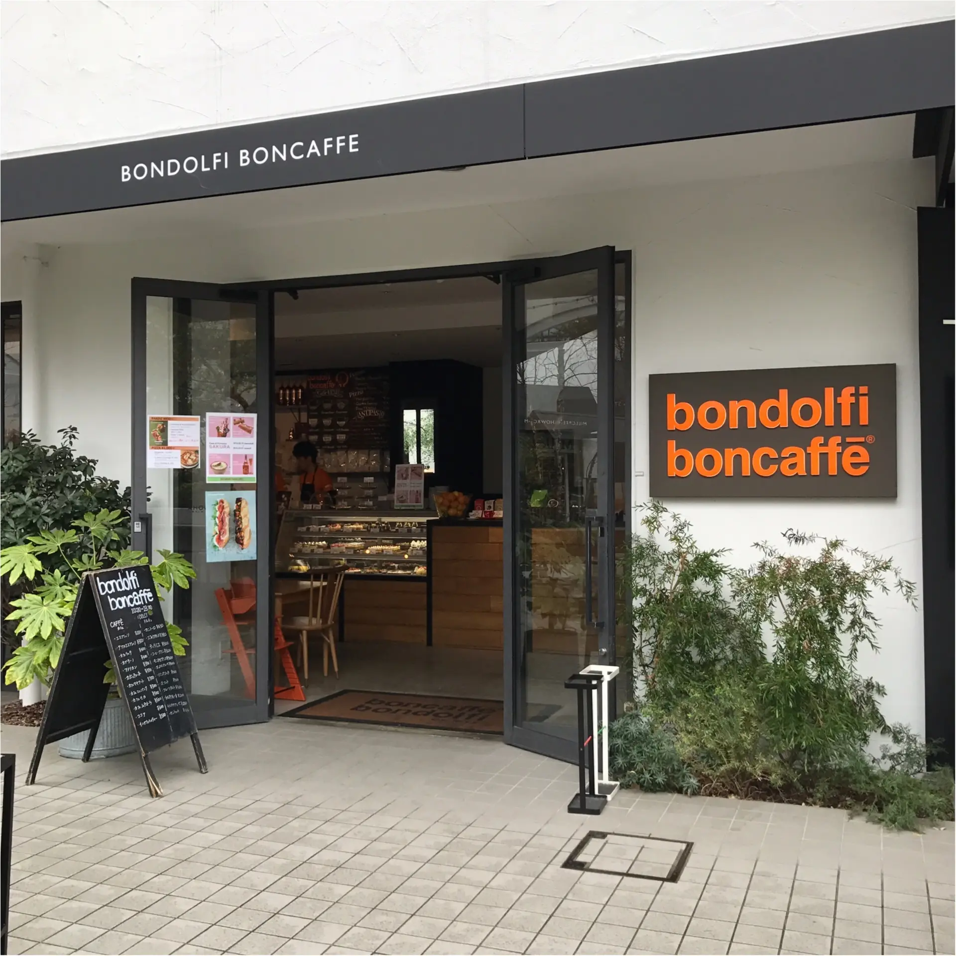 ★この時期オススメ、桜スイーツ♡ピンクな見た目がCUTEなソフトクリームは『bondolfi boncaffe』で楽しみましょう★_1
