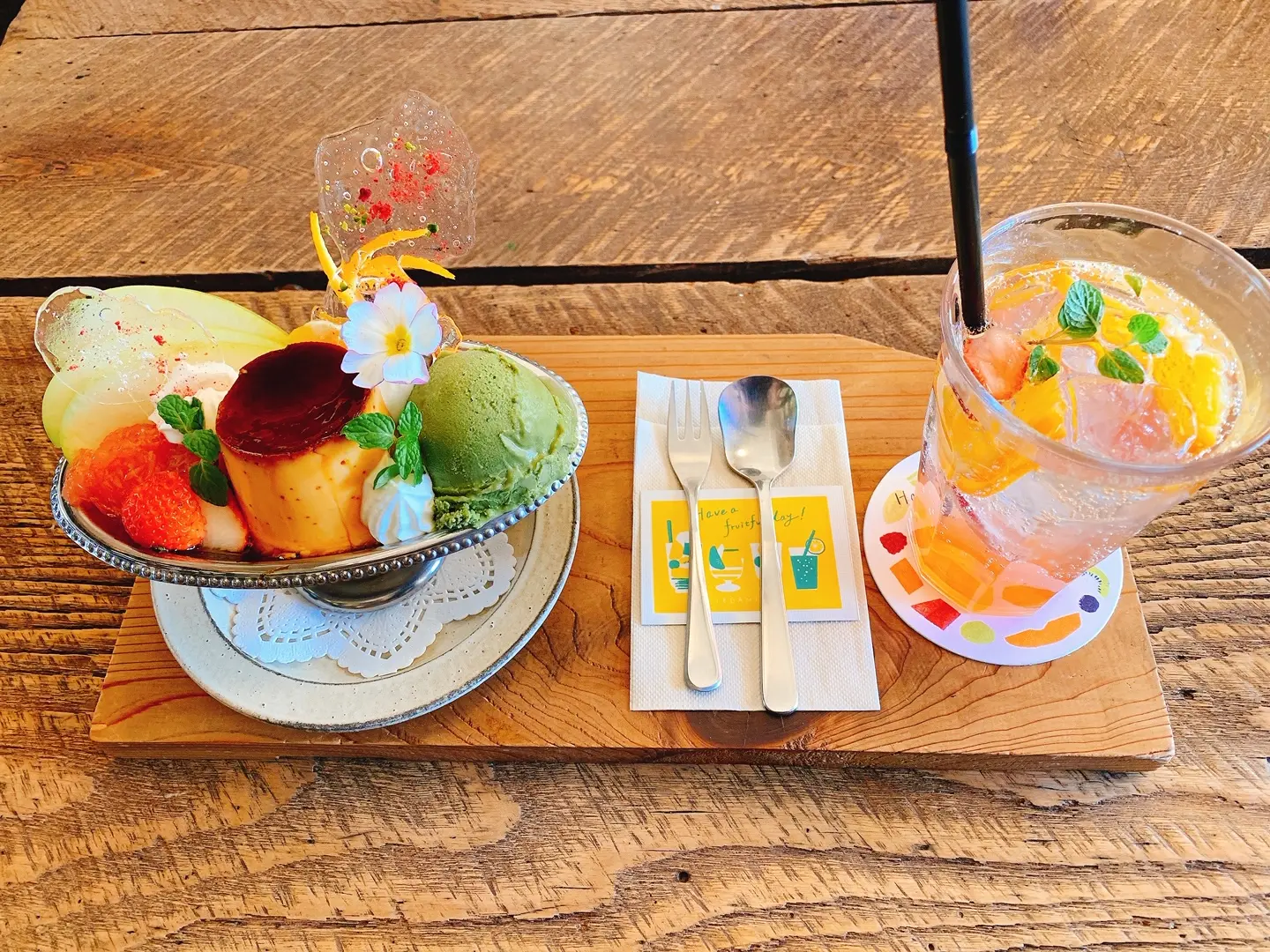 【おすすめカフェ】《桃とメロンのプリンアラモードと自家製シロップソーダ》が絶品♡_4