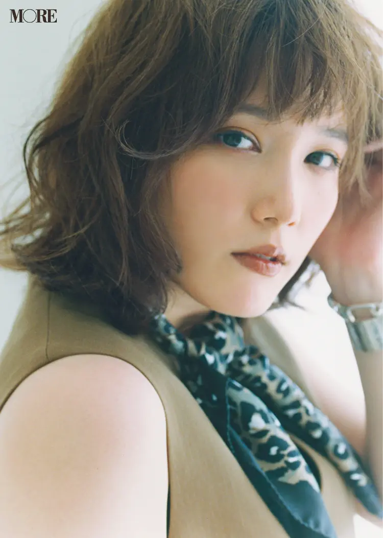 本田翼が秋の流行を着る! スタイリスト・石上美津江さんイチ押しのトレンドはチェック柄&アニマル柄_5