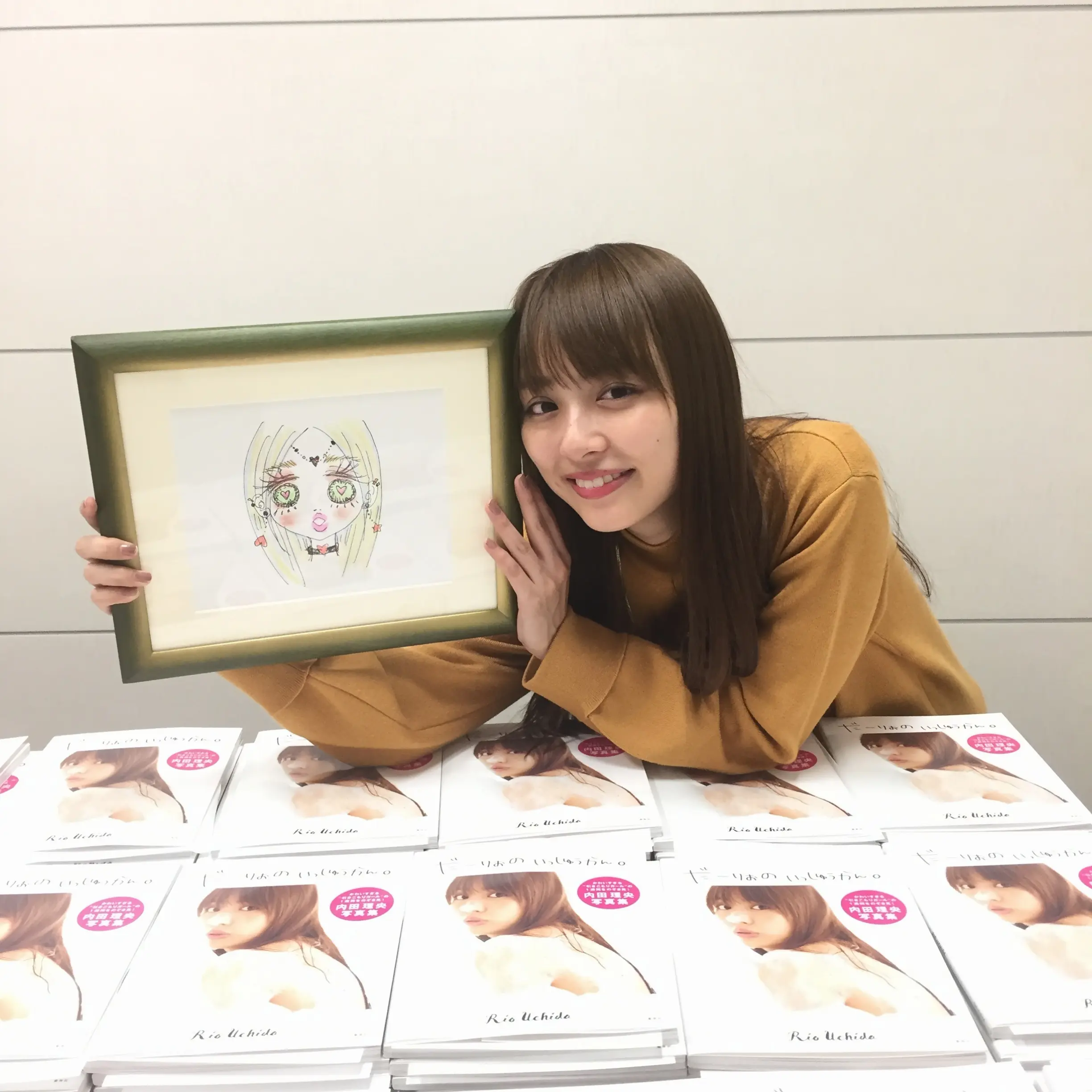 【11/28いよいよ発売!】内田理央写真集、2冊購入者にはスペシャルプレゼントのチャンスが!?_3