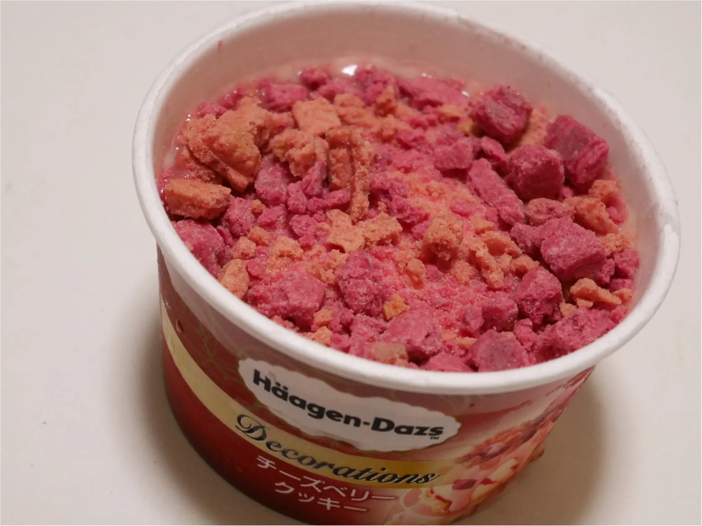 オススメしたい新作のハーゲンダッツ♡少し待つのがミソ☺︎!クランチとアイスを混ぜて食べる新食感♡_2