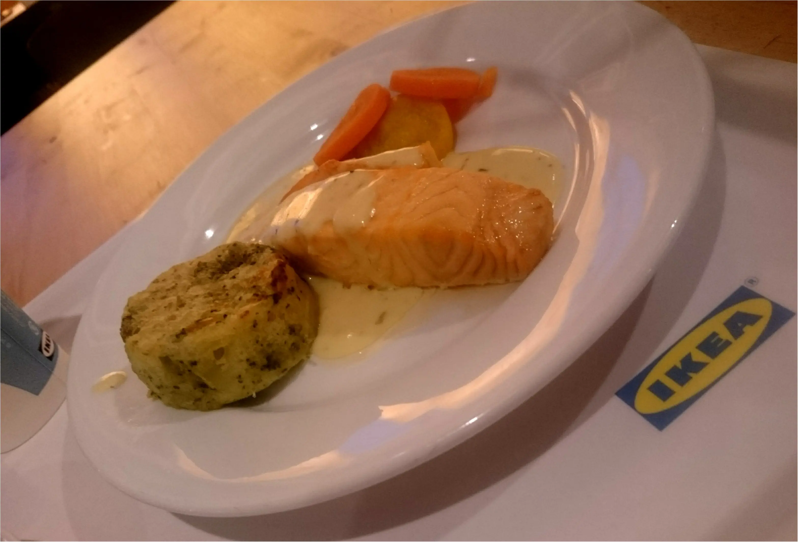 IKEAレストランのサーモンフェア。本当に食べる価値ありなのは定番の◯◯!_3