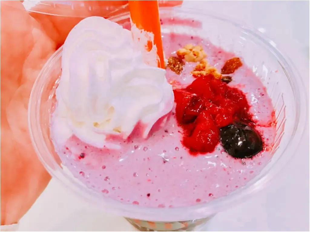 【TULLY'S (タリーズ)】アパレルブランド《Danny&Anne》とコラボしちゃった!ベリーづくし❤︎のコラボドリンクがかわいい♡♡_4