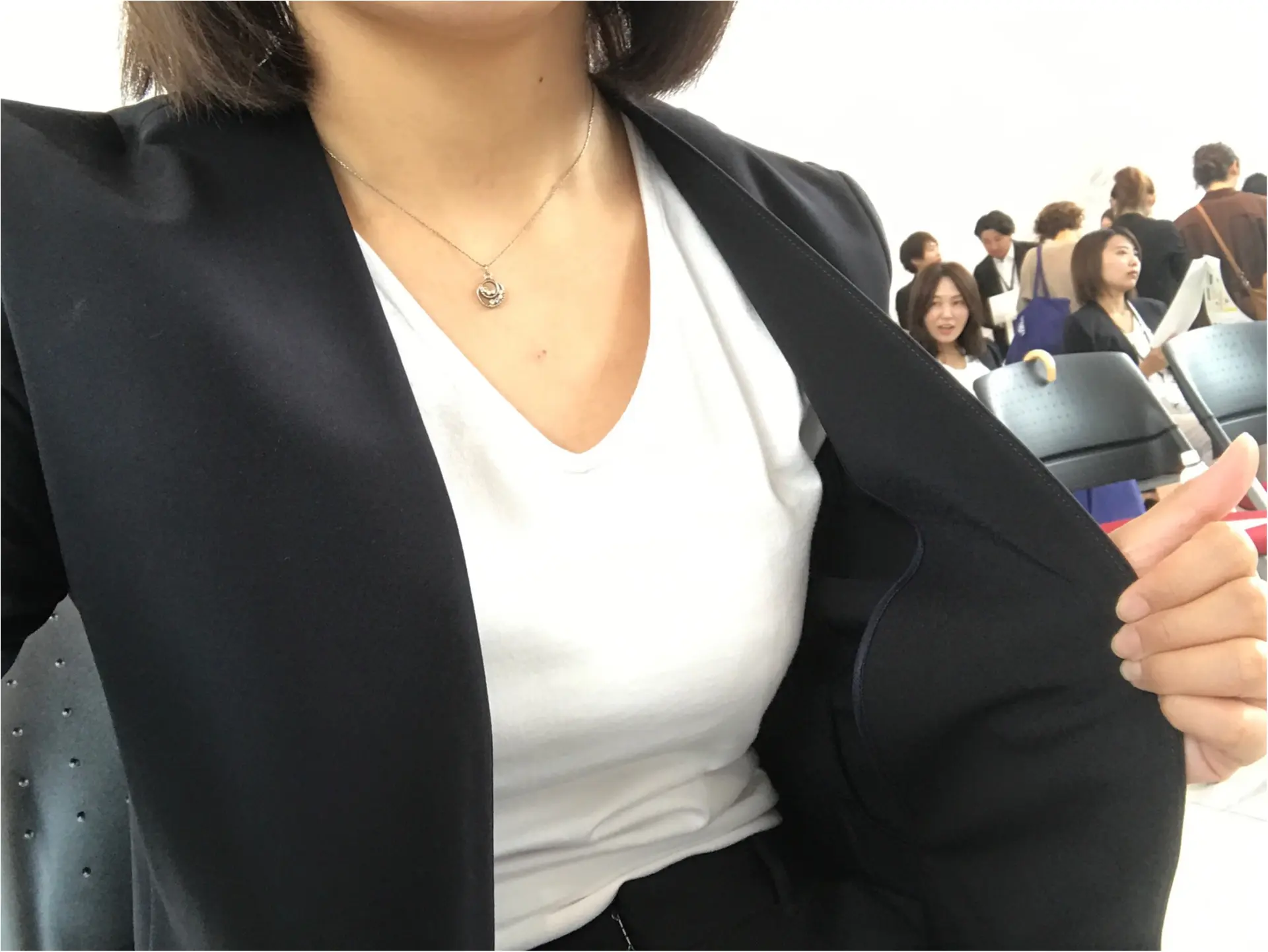 【UNTITLED】表参道を激走!機能性抜群のポリジン加工スーツで「スーツラン」♡_6