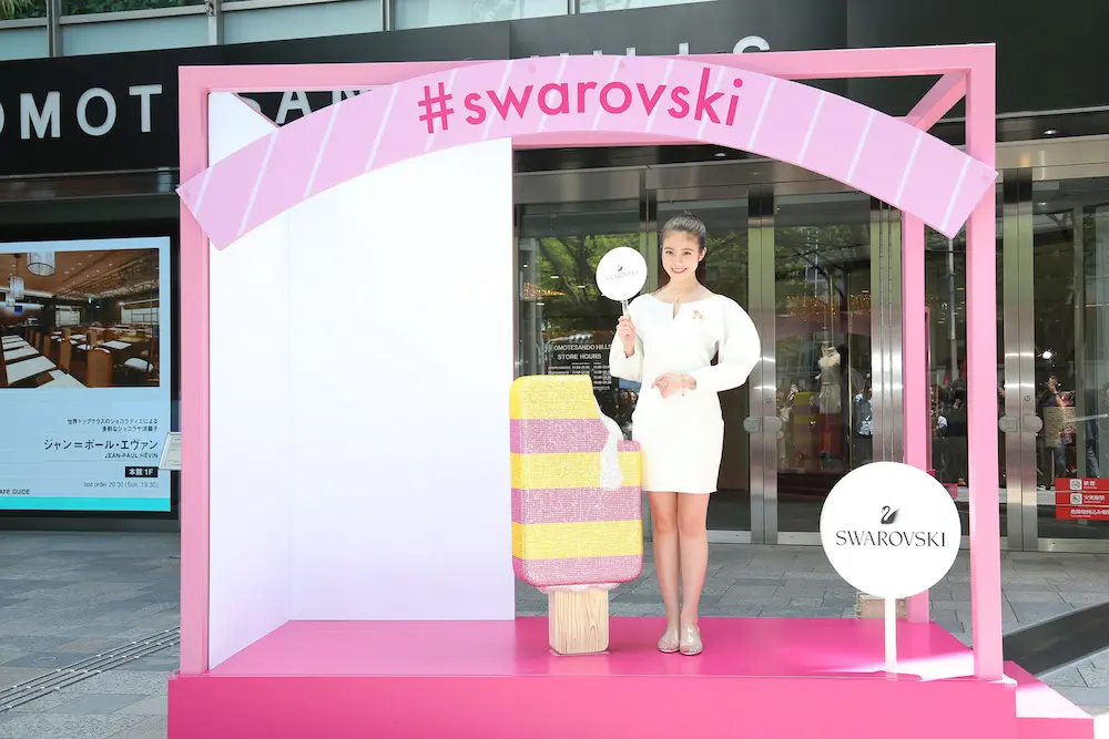 テープカットに今田美桜ちゃん登場♡ 『スワロフスキー』が表参道ヒルズにポップアップストアをオープン中!_4