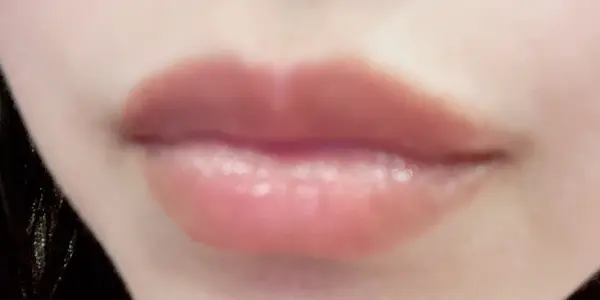 外出時のリップ忘れを解決!!手軽に手に入る、うる艶リップのご紹介_2